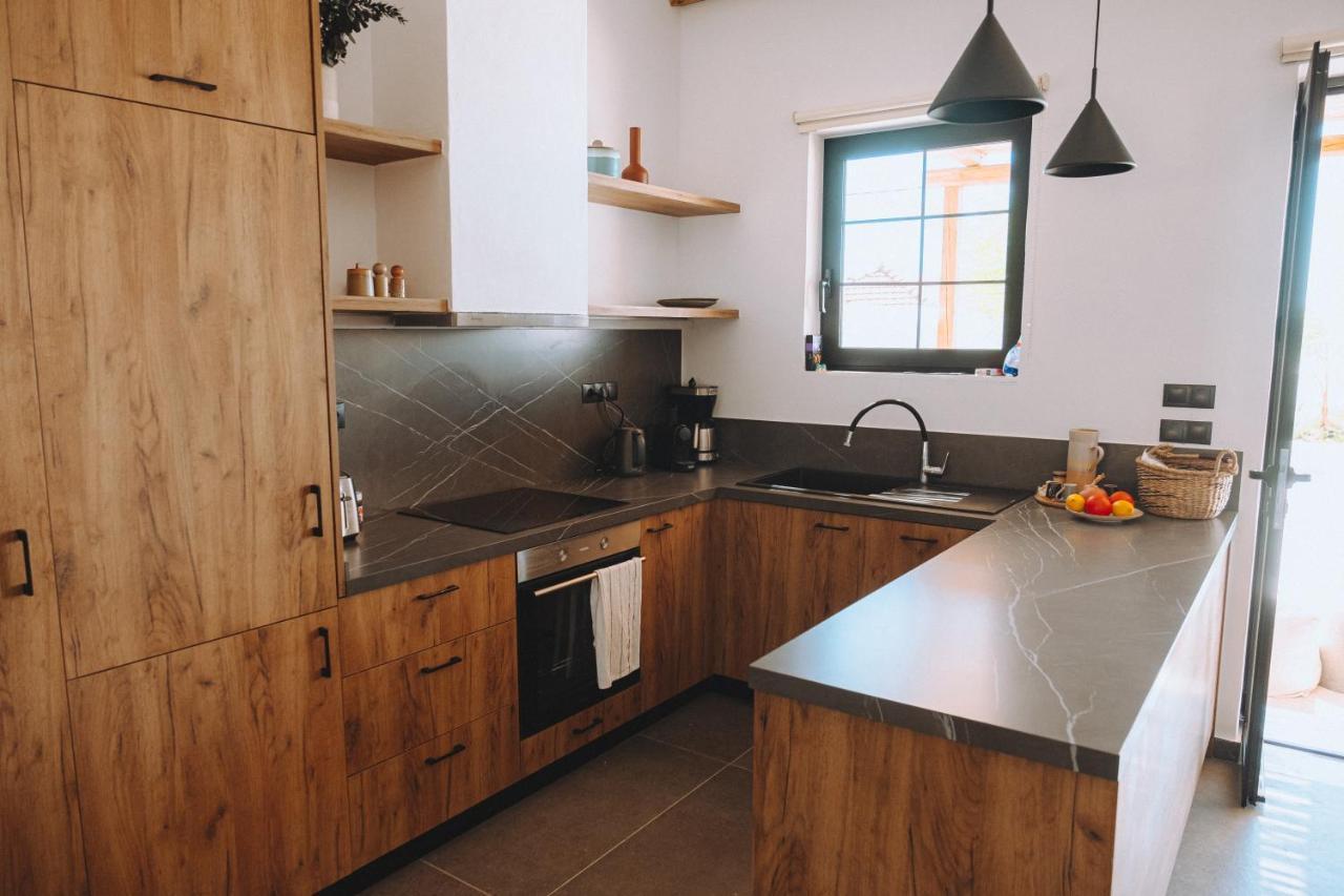Casacarma Iii, Private Pool, Boho Design, Central Lakhania Bagian luar foto